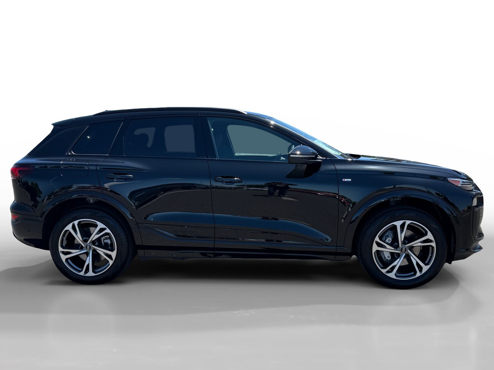 New 2027 Audi Q6 e-tron Premium Plus AWD/4WD image 6