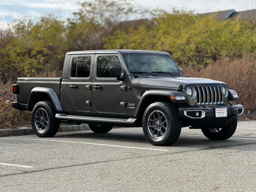 Used 2022 Jeep Gladiator Overland w/ Popular Equipment Package image 2