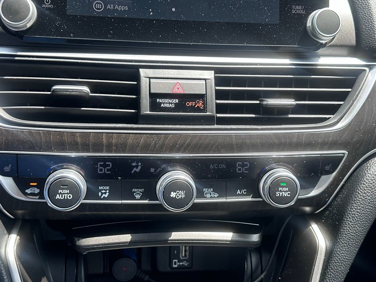 Used 2019 Honda Accord EX-L image 33
