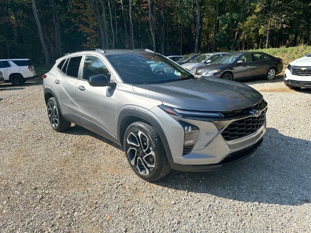 Used 2024 Chevrolet Trax RS w/ Driver Confidence Package FWD image 19