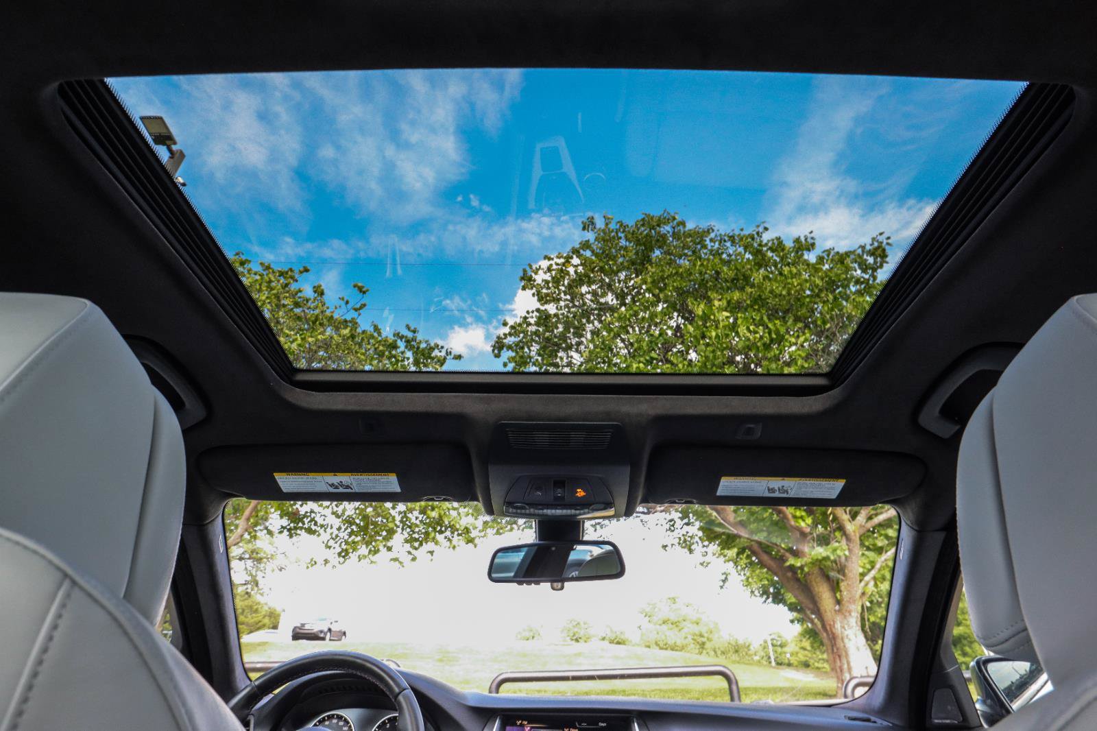 Used 2015 BMW M5 RWD image 6
