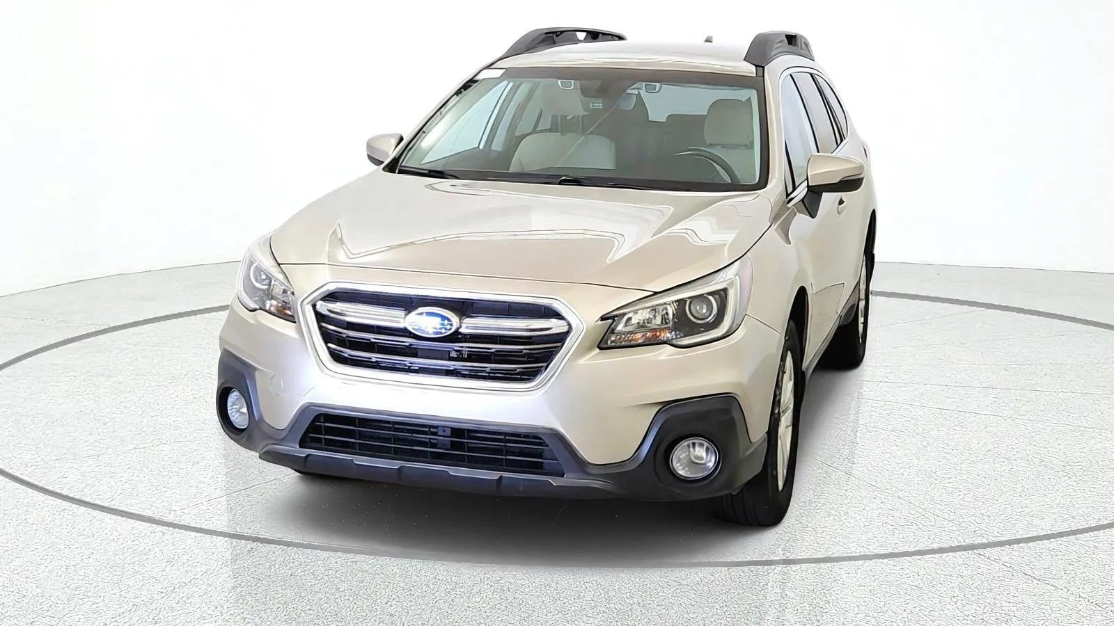 Used 2018 Subaru Outback 2.5i Premium AWD/4WD image 3