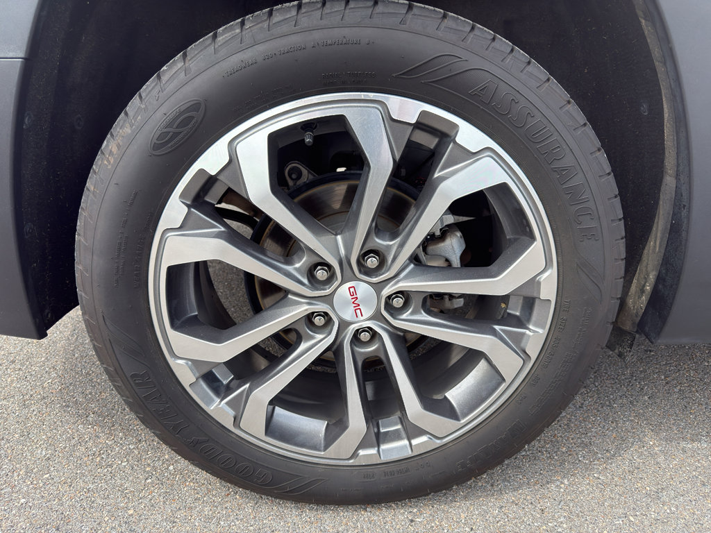 Used 2019 GMC Terrain SLT w/ Preferred Package image 16