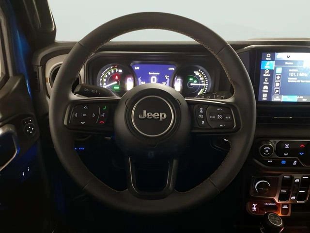 Used 2024 Jeep Wrangler Unlimited AWD/4WD image 31