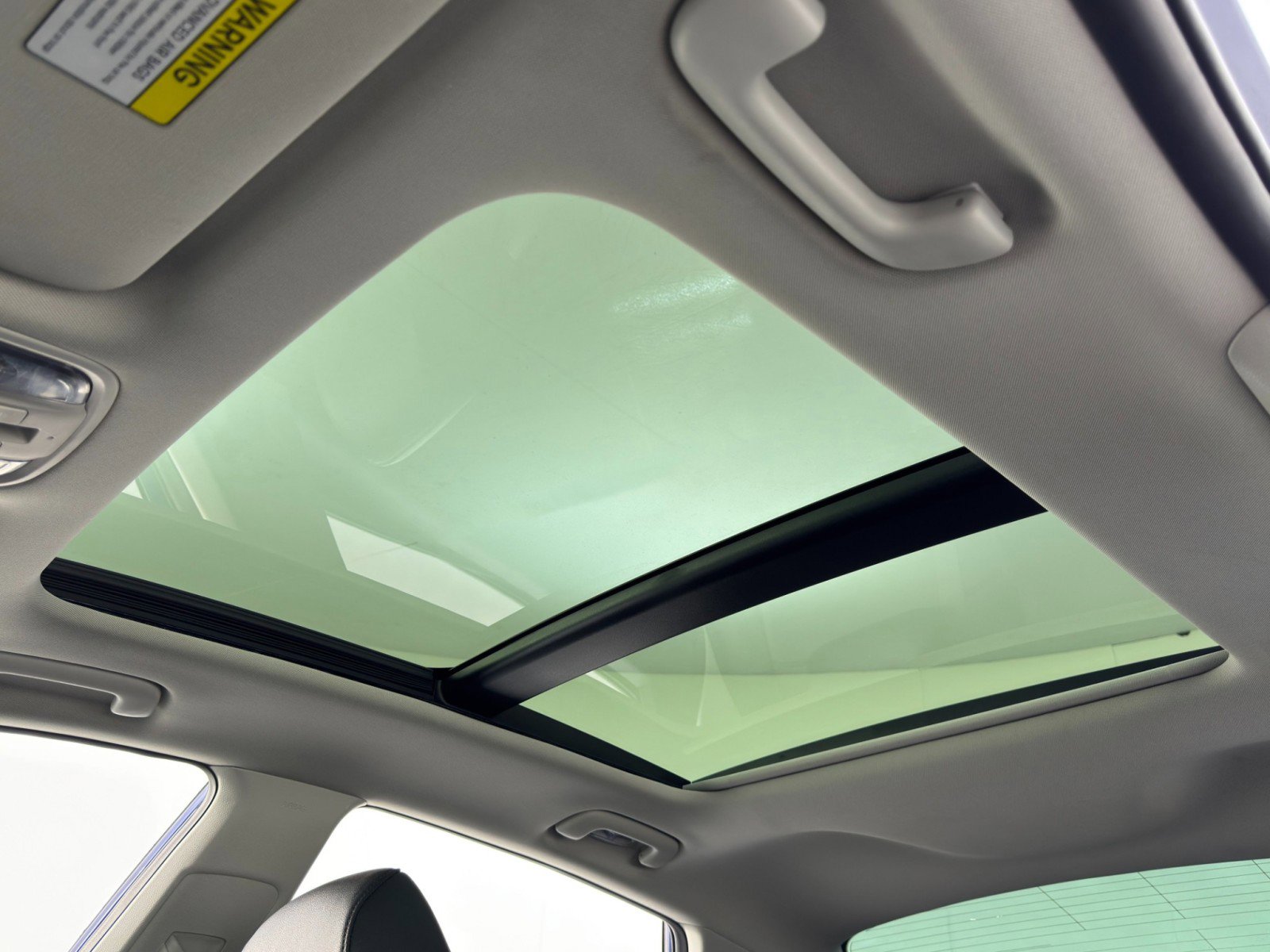 Used 2018 Kia Optima S w/ Panoramic Sunroof Package image 11