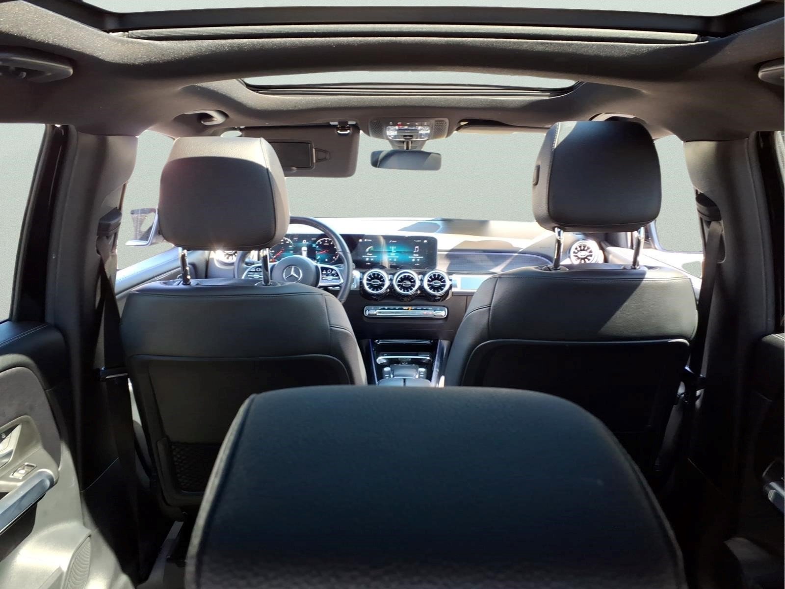 Certified 2022 Mercedes-Benz GLB 250 4MATIC image 16