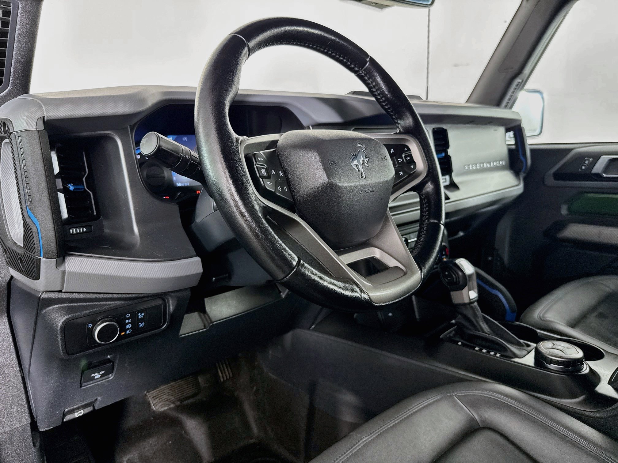 Used 2022 Ford Bronco Black Diamond AWD/4WD image 35