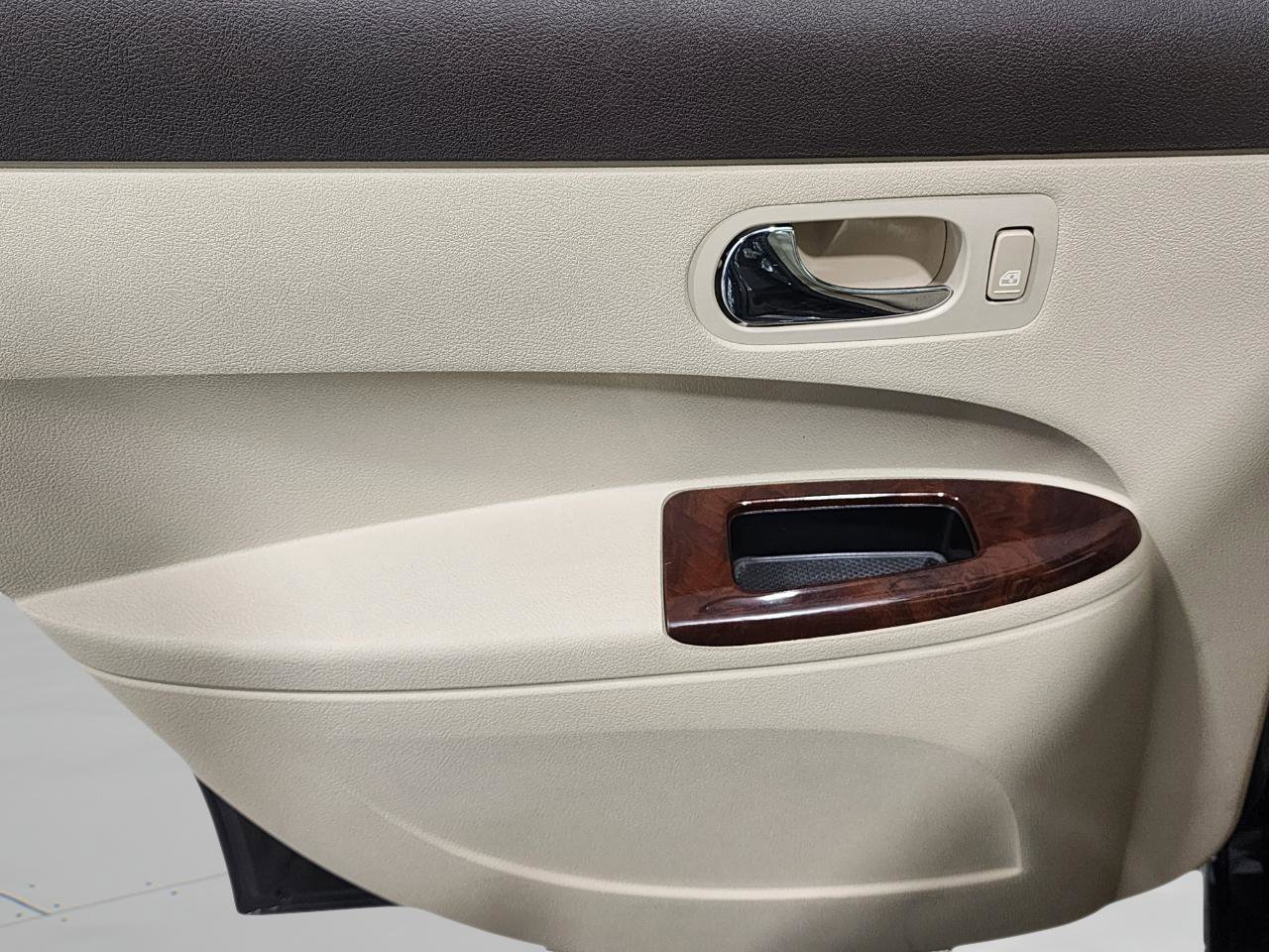 Used 2008 Buick LaCrosse CXL w/ Driver Confidence Package image 29