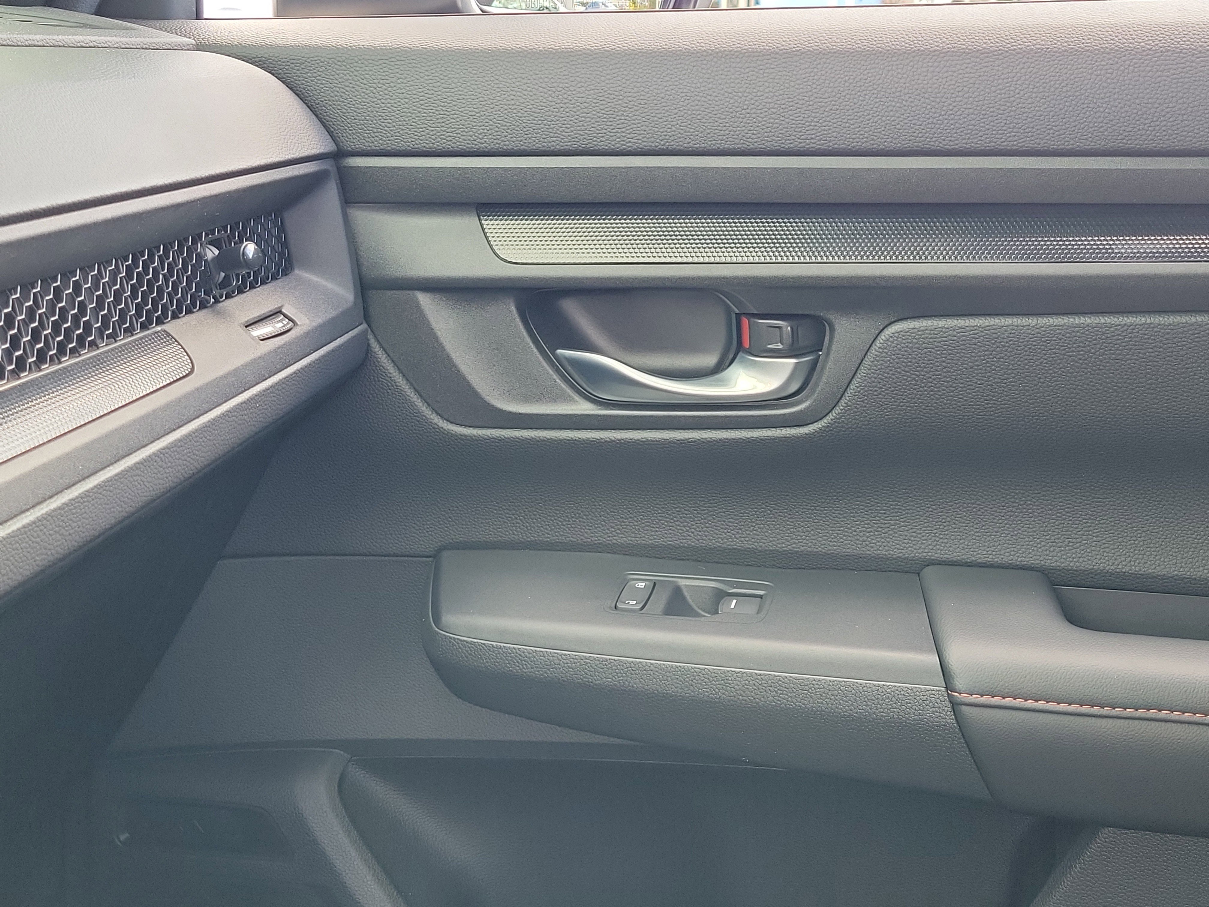 Used 2023 Honda CR-V Sport image 28