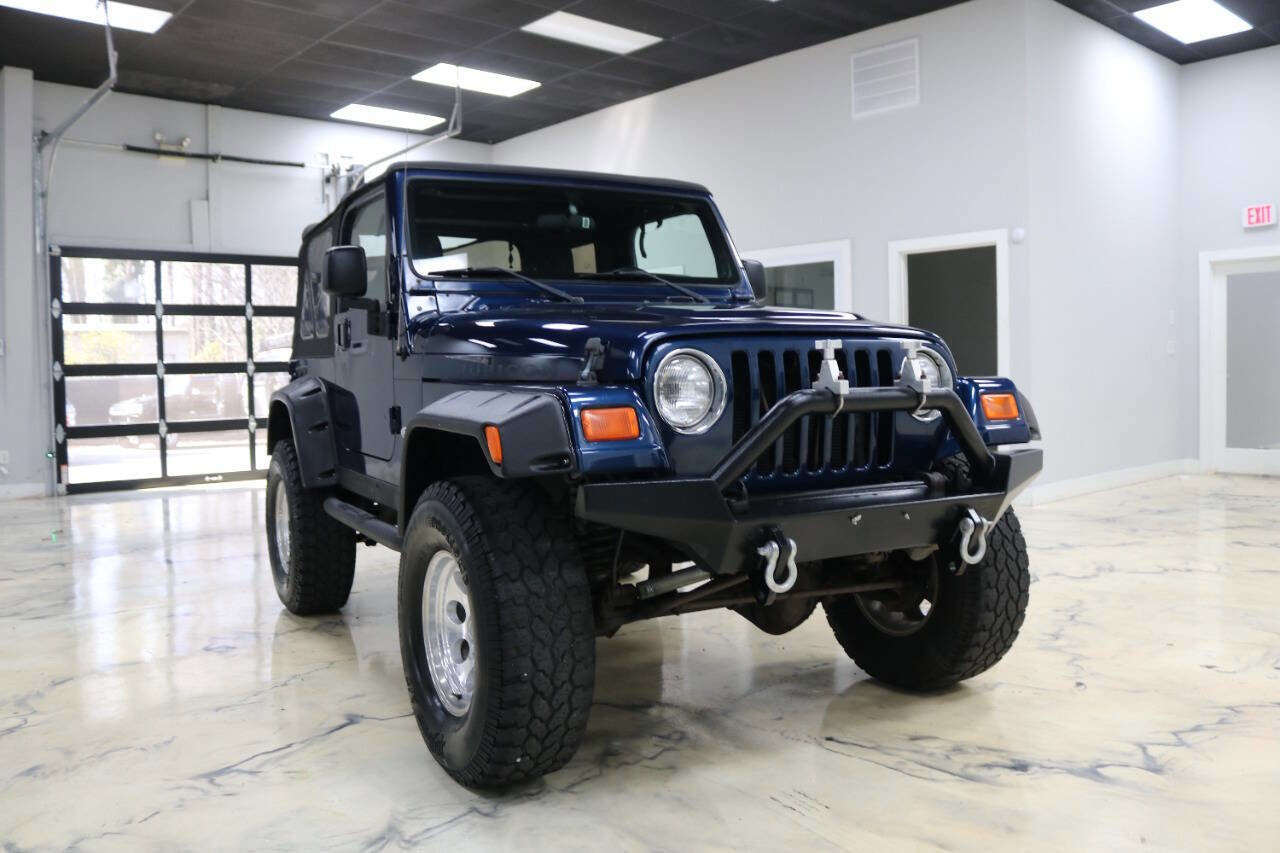 Used 2004 Jeep Wrangler Rubicon AWD/4WD image 10