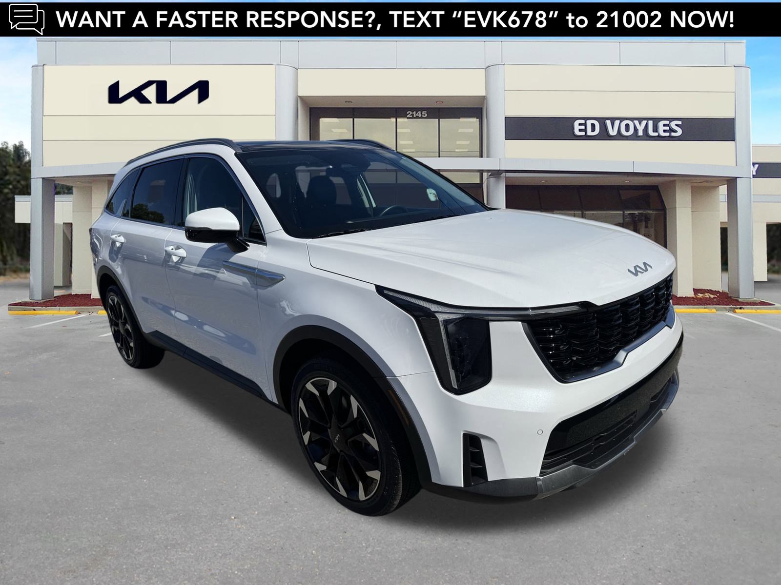 Certified 2025 Kia Sorento EX w/ Panoramic Sunroof Package