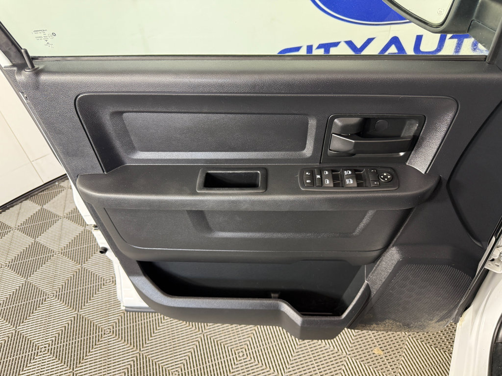 Used 2017 RAM 1500 Express image 18