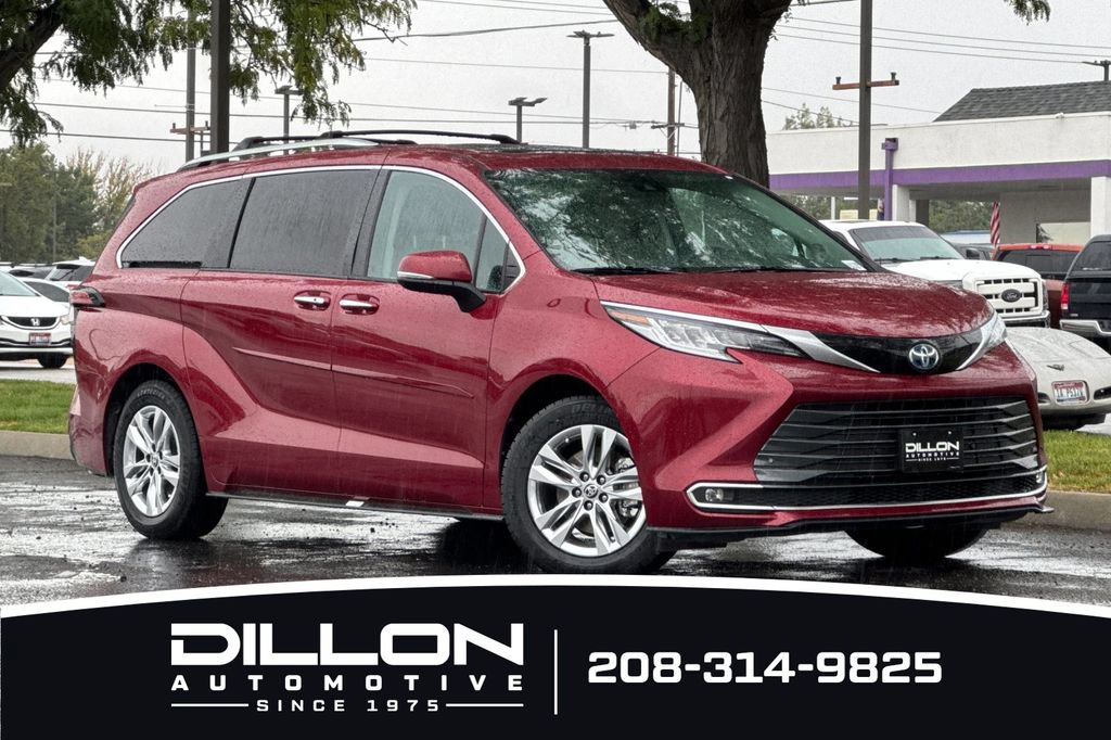 Used 2024 Toyota Sienna Limited AWD/4WD image 2
