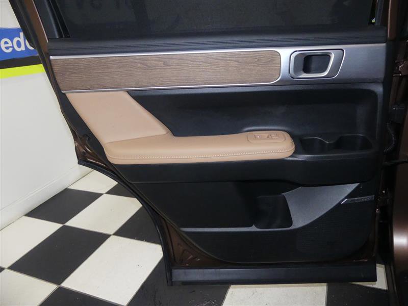 Used 2024 Hyundai Santa Fe Limited image 31