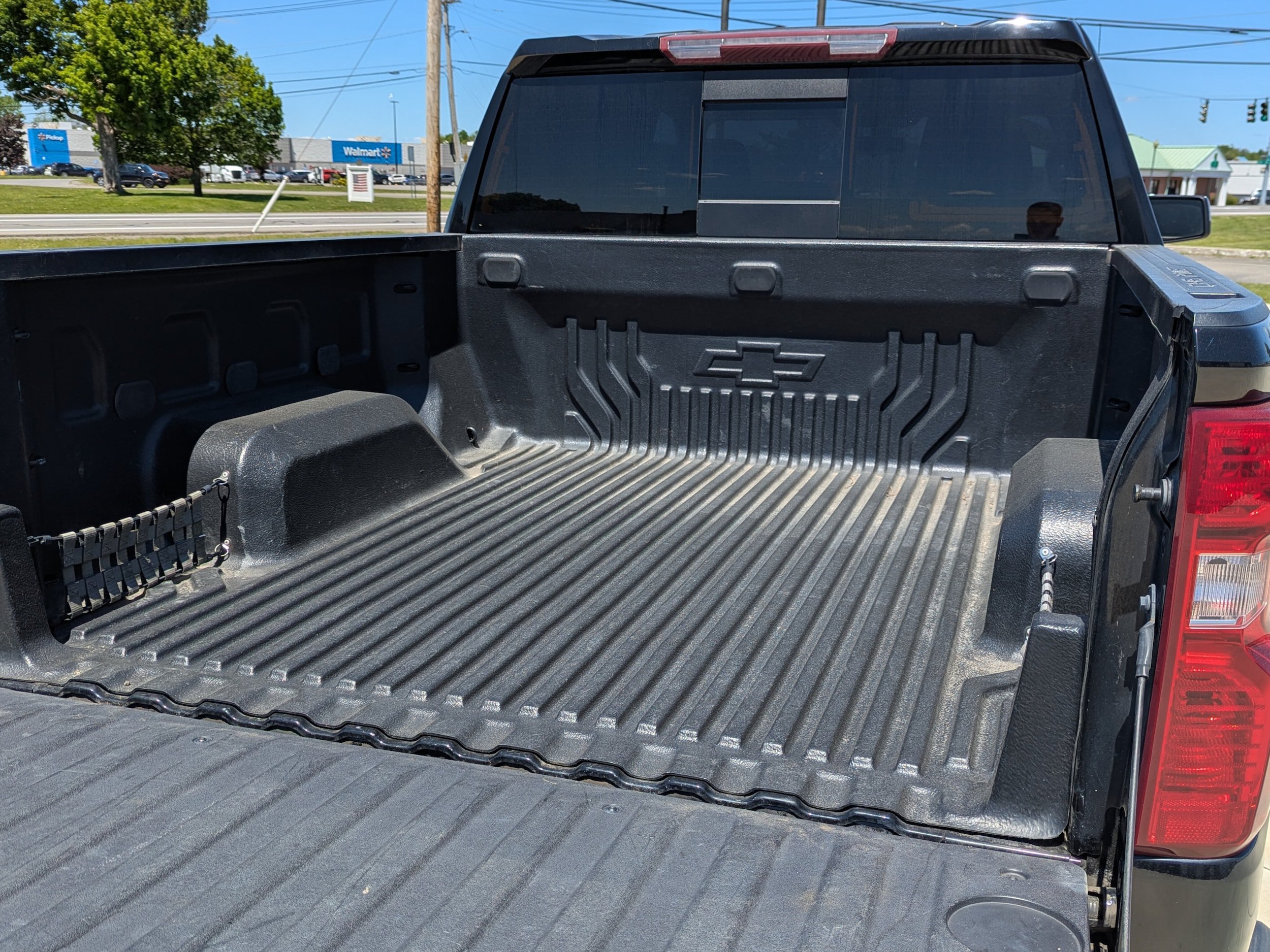 Used 2020 Chevrolet Silverado 1500 LT w/ All-Star Edition AWD/4WD image 3
