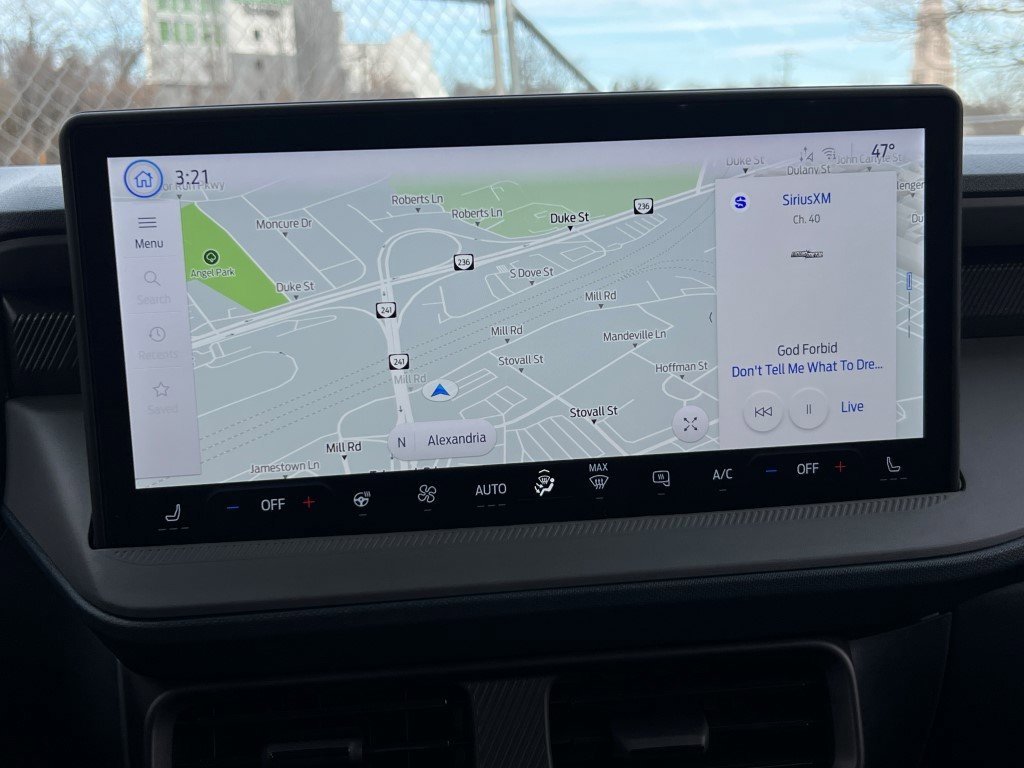 New 2026 Ford Maverick Lariat w/ Black Appearance Package image 14