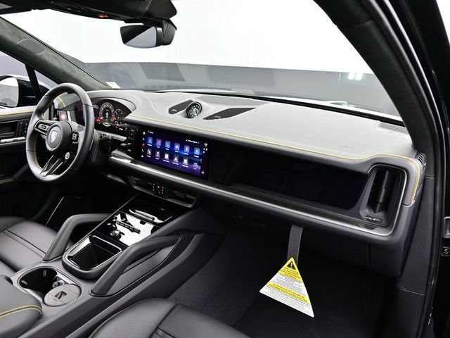 New 2026 Porsche Cayenne Turbo AWD/4WD image 23