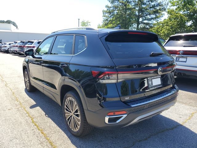 New 2026 Volkswagen Taos SE FWD image 6