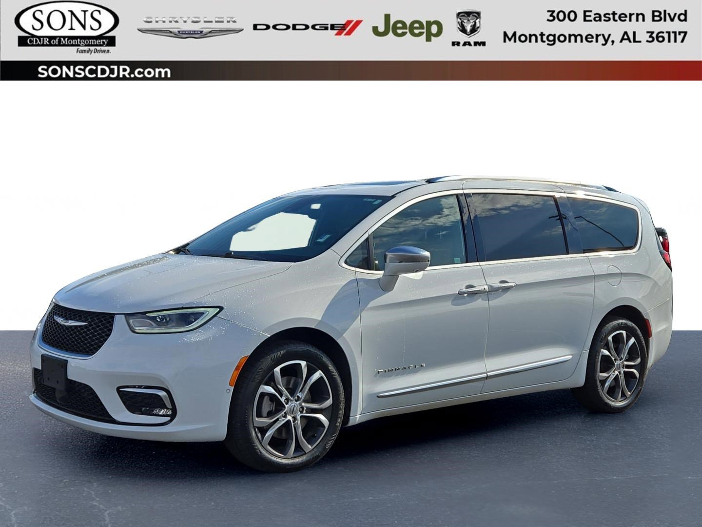 Used 2021 Chrysler Pacifica Pinnacle image 1