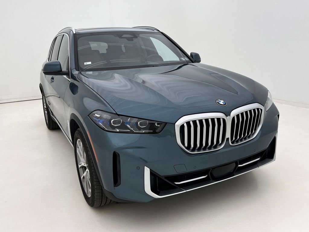 Certified 2026 BMW X5 xDrive40i w/ Premium Package image 3