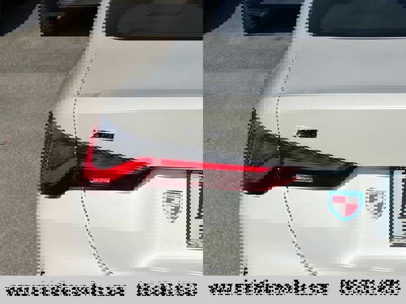 Used 2023 BMW 430i xDrive Coupe w/ Premium Package image 10