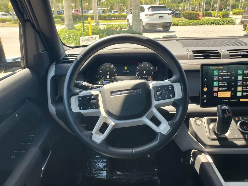 Used 2025 Land Rover Defender 110 S AWD/4WD image 21