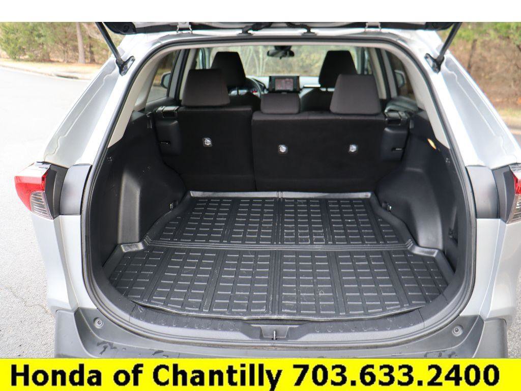 Used 2021 Toyota RAV4 XLE image 25