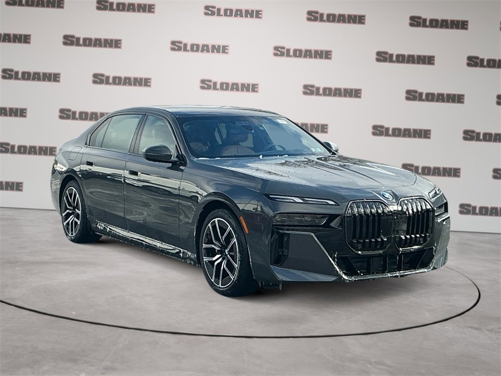 New 2026 BMW 750e xDrive image 7