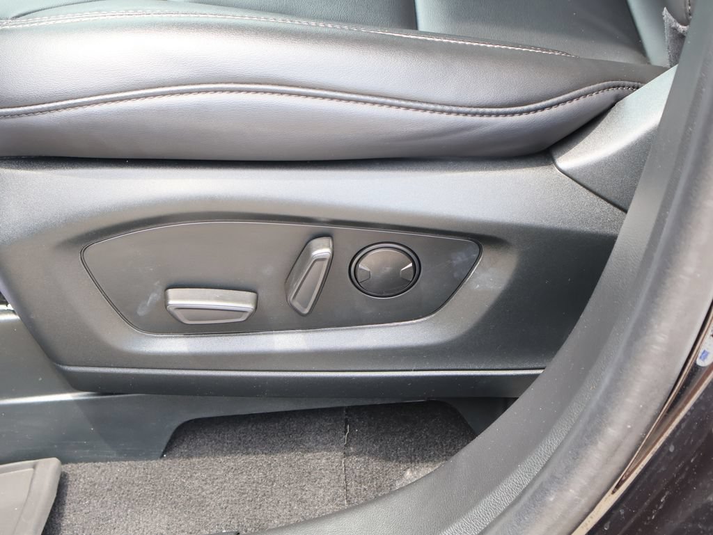 Certified 2024 Ford Explorer XLT w/ Equipment Group 202A AWD/4WD image 26