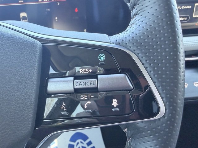 Used 2023 Nissan Ariya FWD image 11