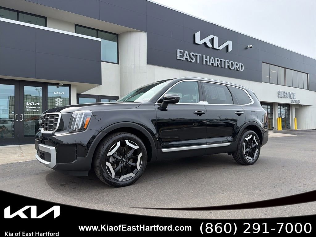 Used 2023 Kia Telluride S w/ S Sunroof Package