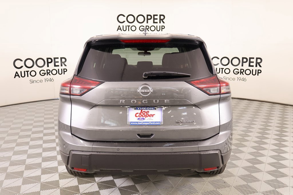 Used 2024 Nissan Rogue SV image 20