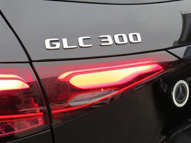 Used 2024 Mercedes-Benz GLC 300 4MATIC image 27