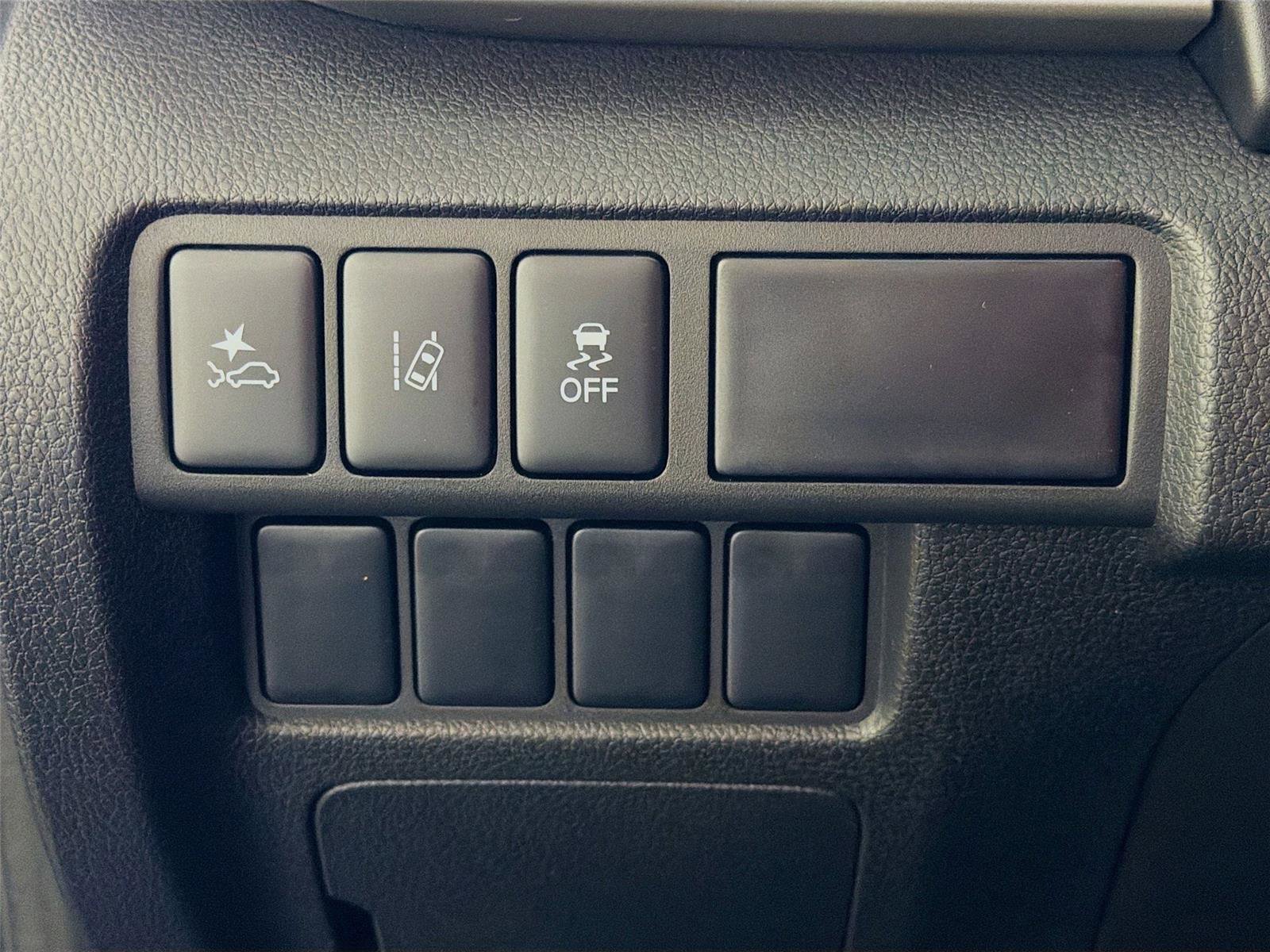 New 2026 Mitsubishi Eclipse Cross LE image 10