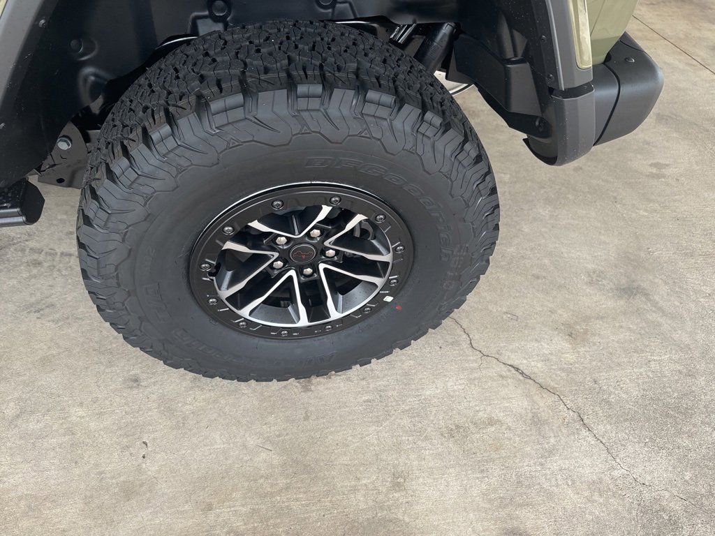 New 2025 Jeep Wrangler Unlimited Rubicon image 30