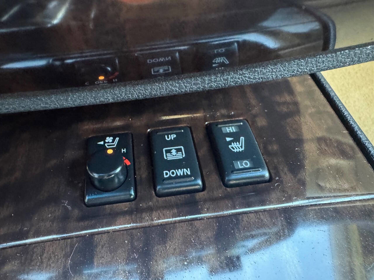 Used 2011 Nissan Maxima 3.5 SV w/ Premium Pkg image 16