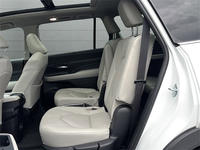 Certified 2025 Toyota Grand Highlander AWD image 22