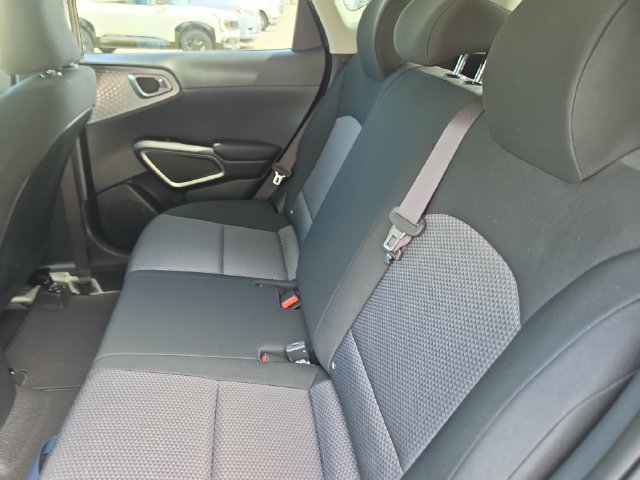 Certified 2025 Kia Soul LX FWD image 11