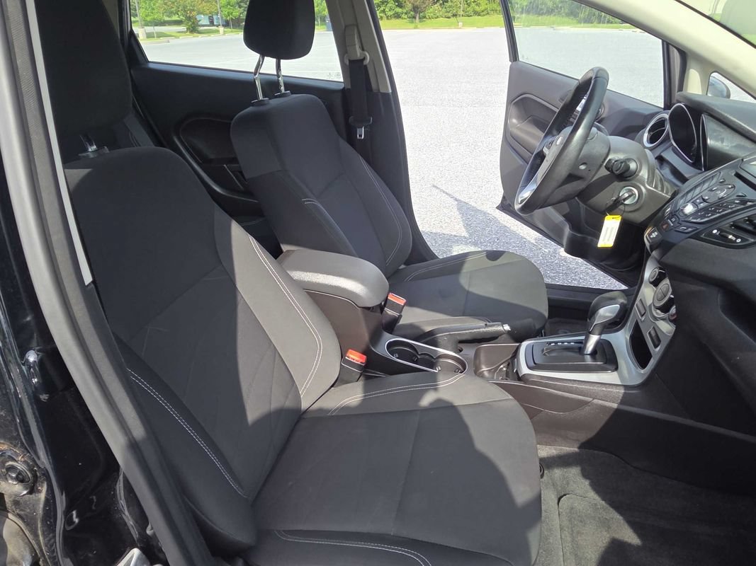 Used 2016 Ford Fiesta SE FWD image 14