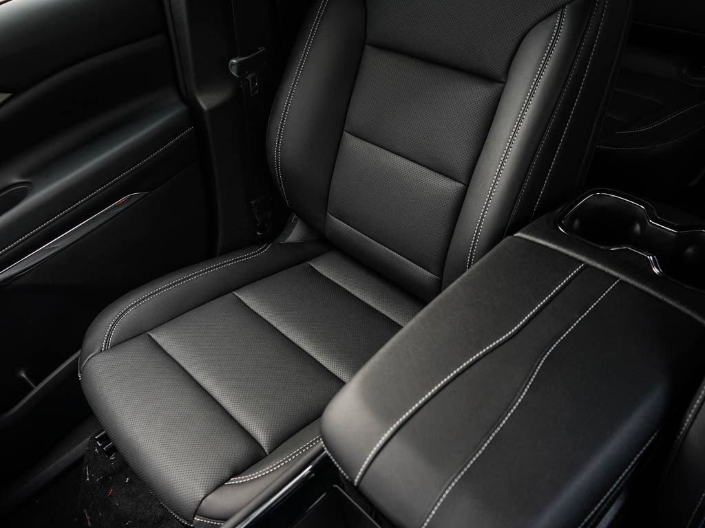 New 2026 Chevrolet Traverse LT w/ Midnight/Sport Edition image 27