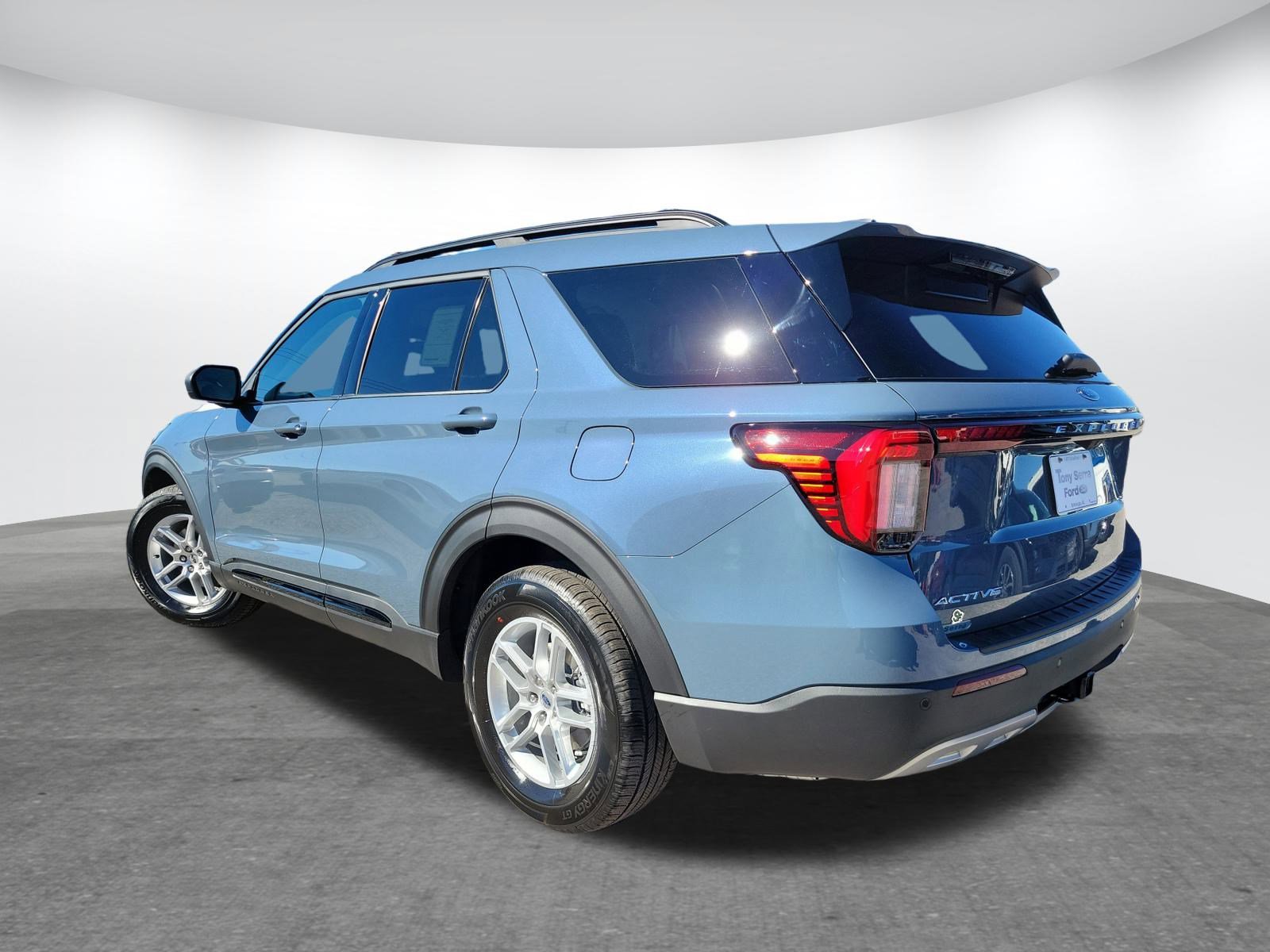 New 2026 Ford Explorer Active w/ Active Comfort Package image 7