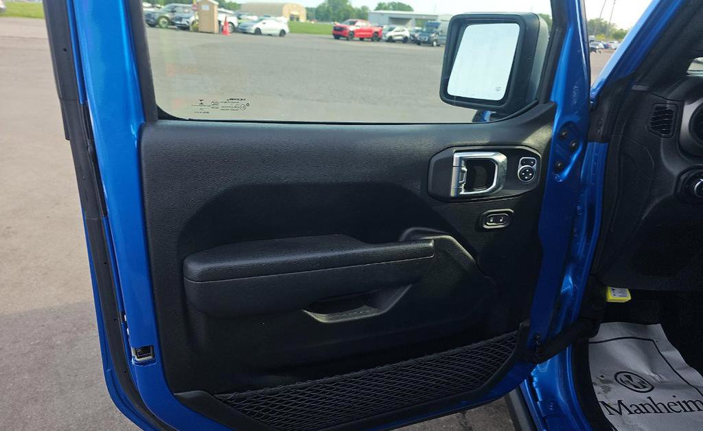 Used 2022 Jeep Wrangler Unlimited Sport AWD/4WD image 11