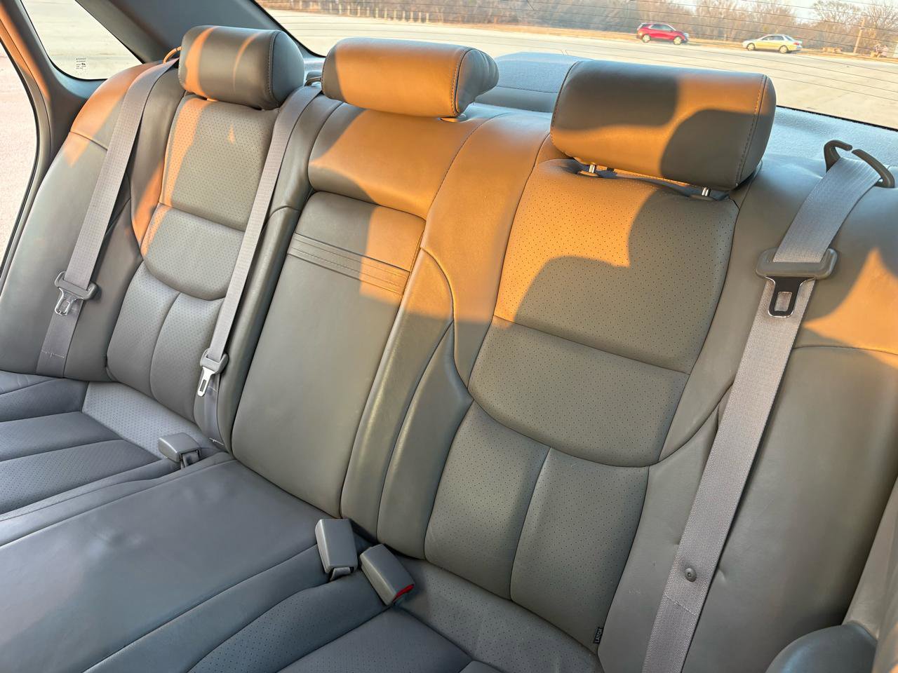 Used 2004 Toyota Avalon XLS image 21