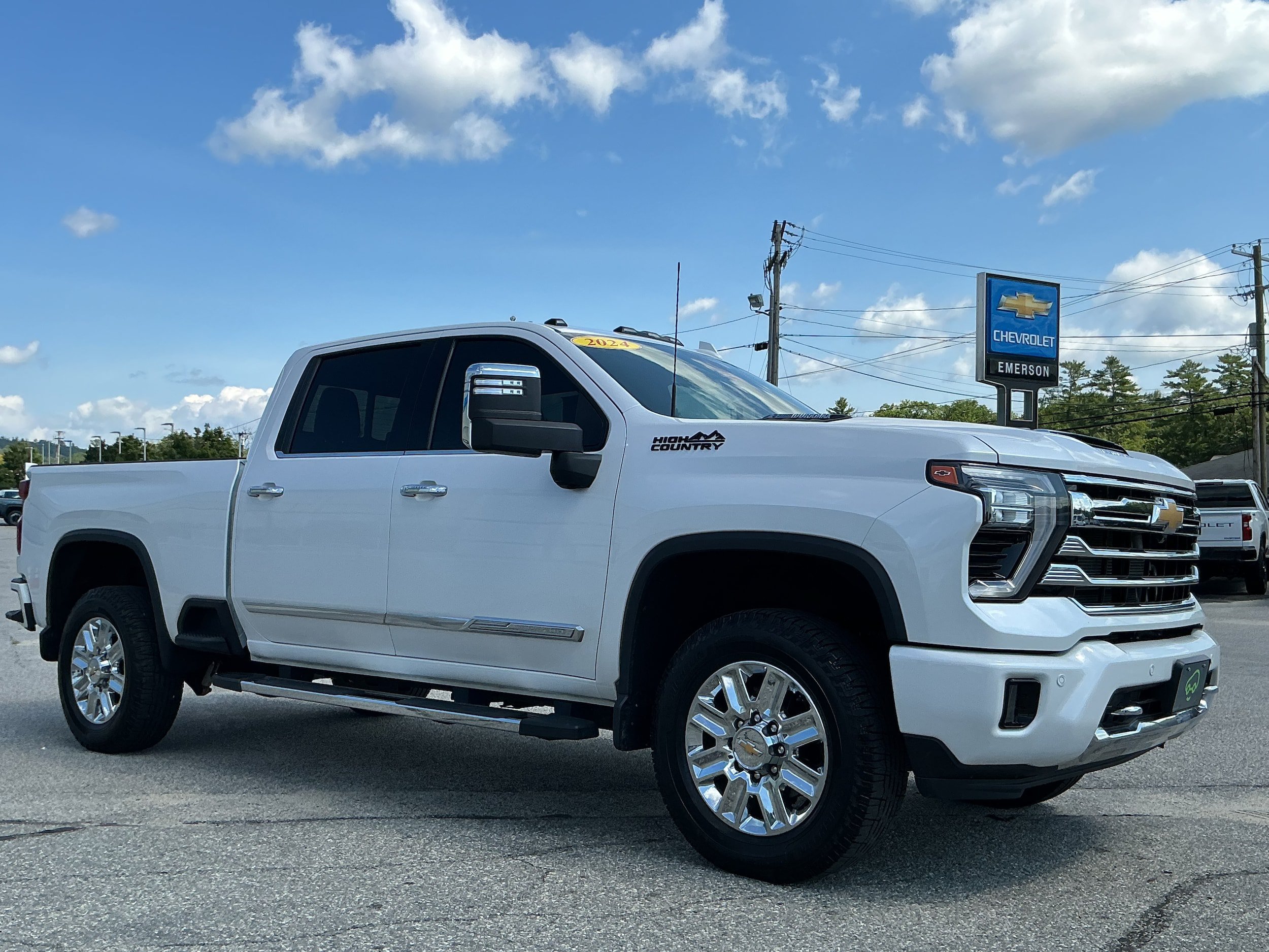 Certified 2024 Chevrolet Silverado 3500 High Country w/ LPO, Dark Essentials Package AWD/4WD image 2