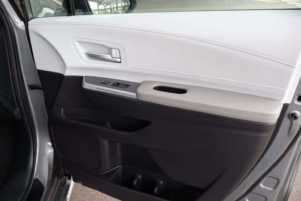 New 2026 Toyota Sienna XLE AWD/4WD image 45