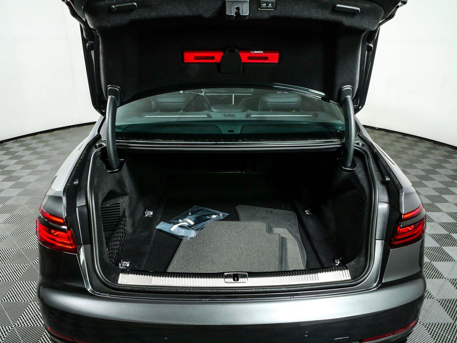New 2027 Audi A8 L 3.0T AWD/4WD image 32