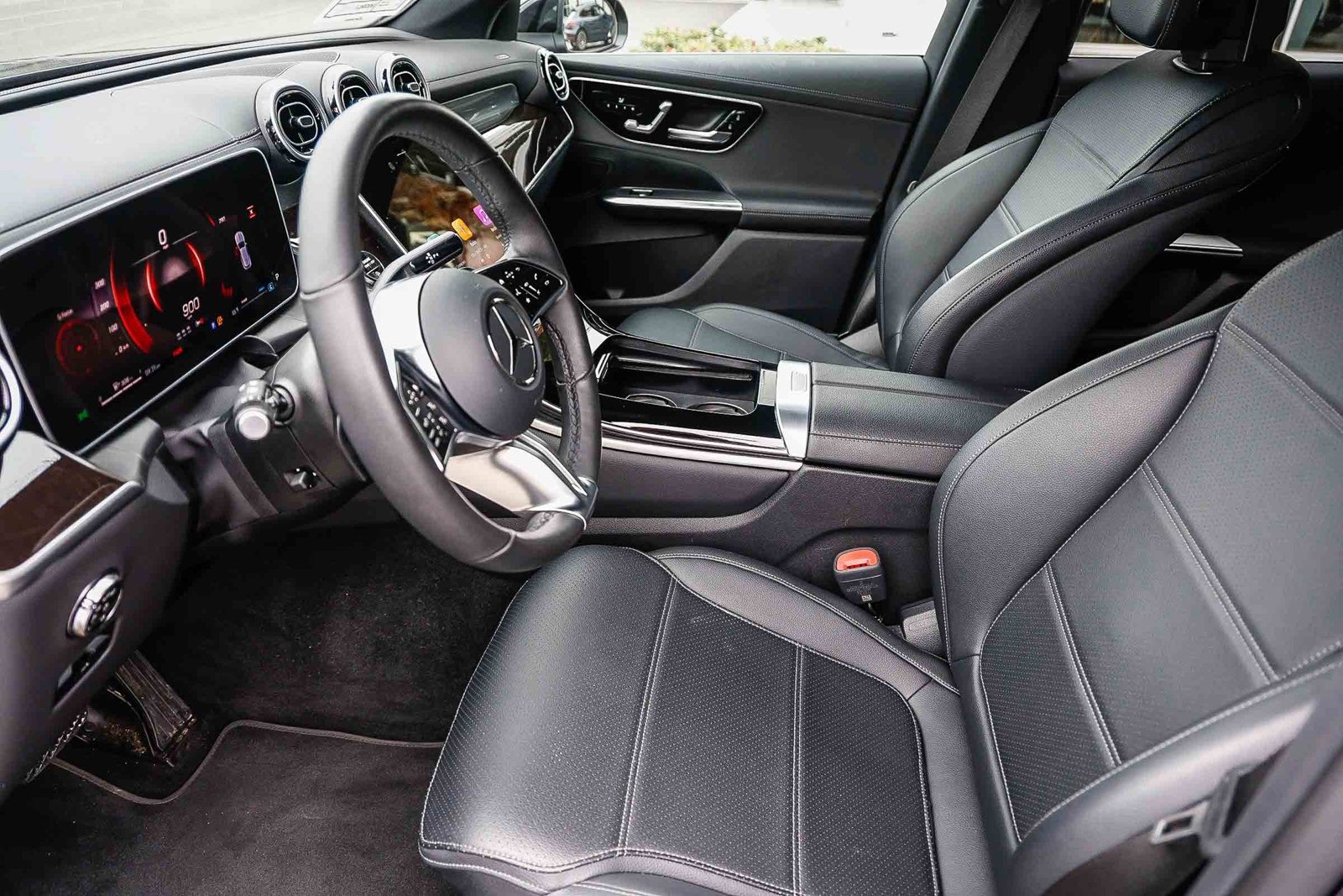 Certified 2025 Mercedes-Benz GLC 300 image 18