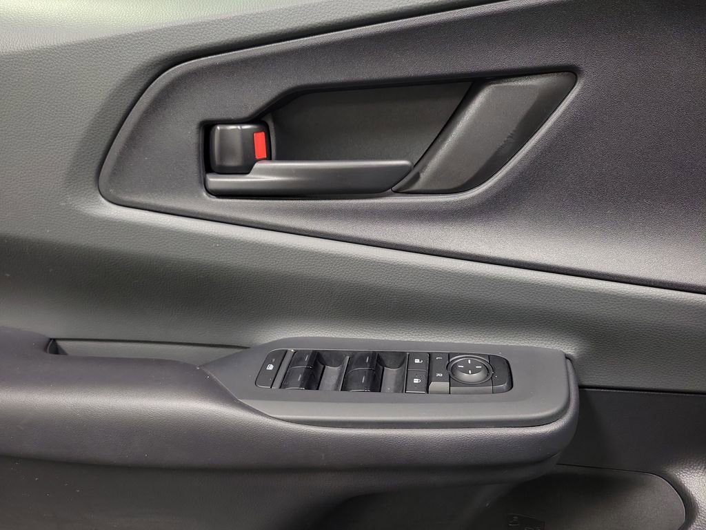 Used 2024 Toyota Prius LE image 19