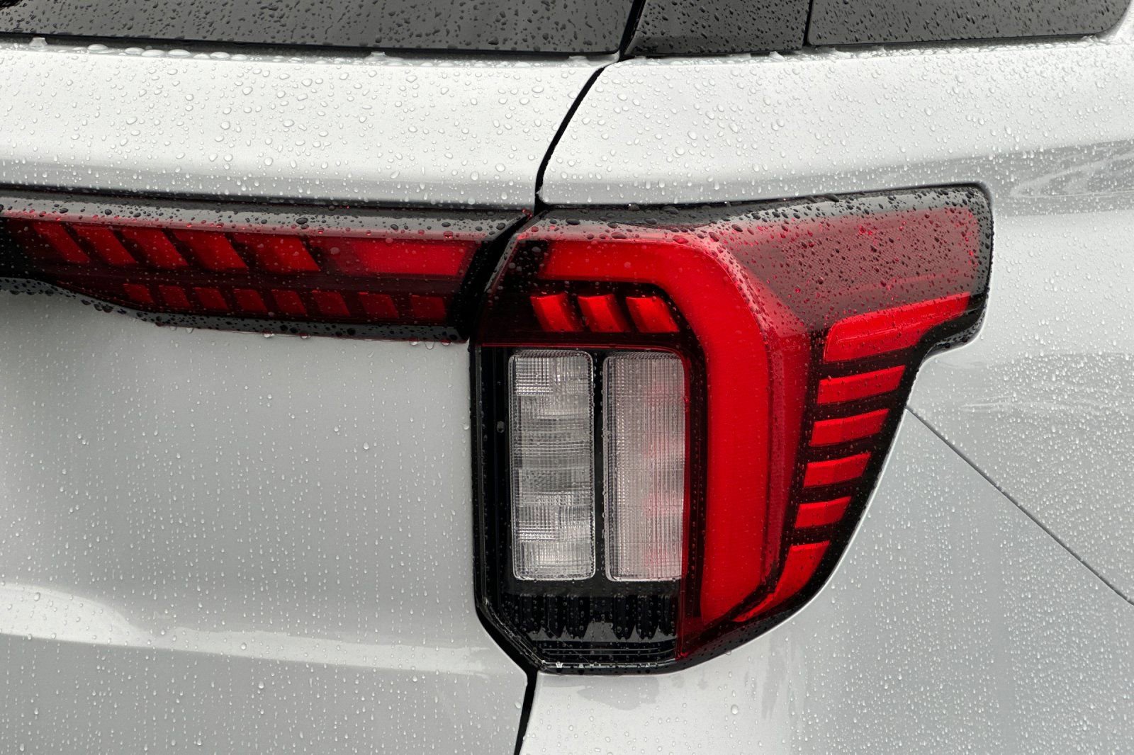 New 2026 Ford Explorer Active image 26