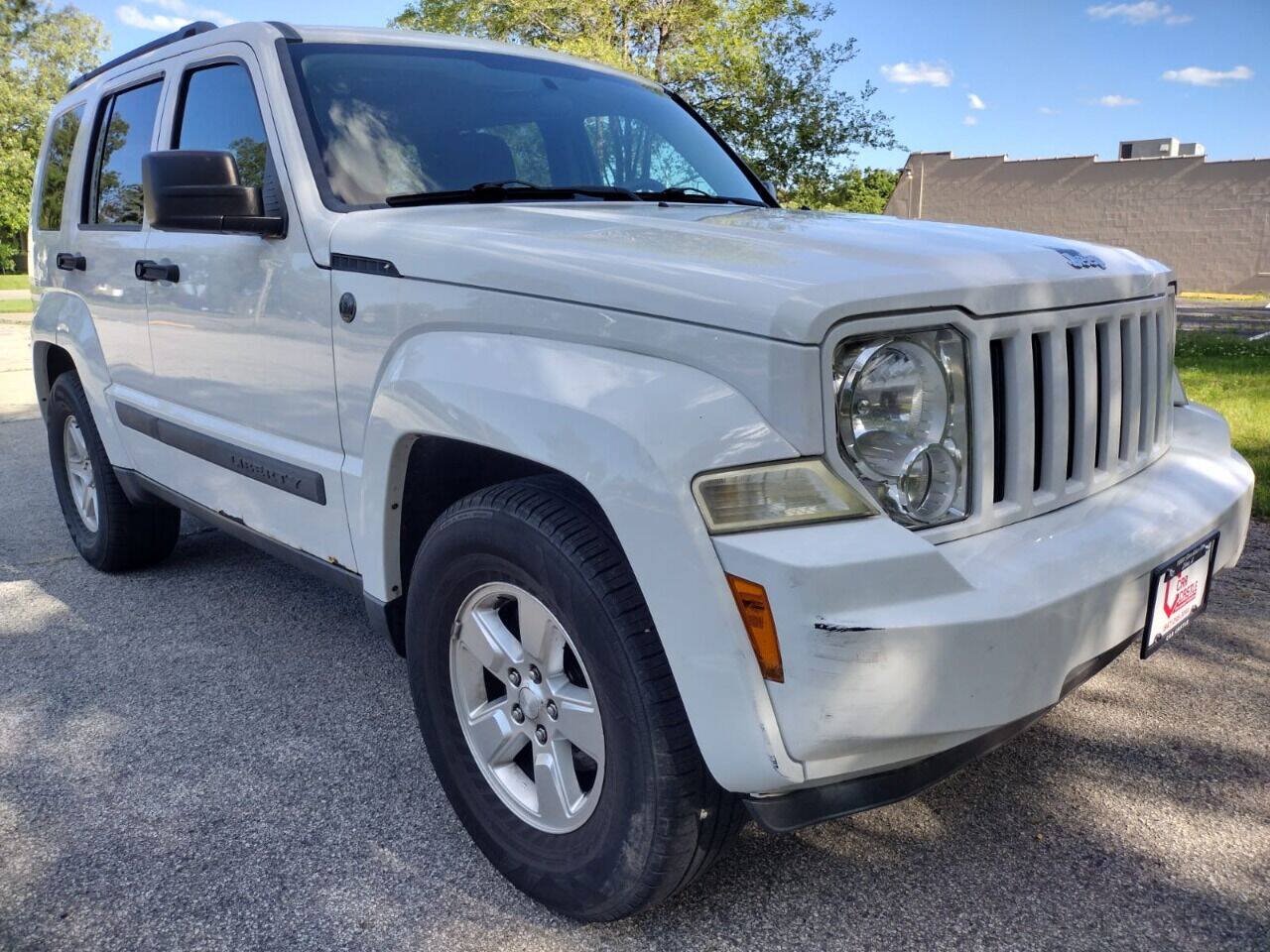 Used 2012 Jeep Liberty Sport w/ Popular Equipment Group AWD/4WD image 3